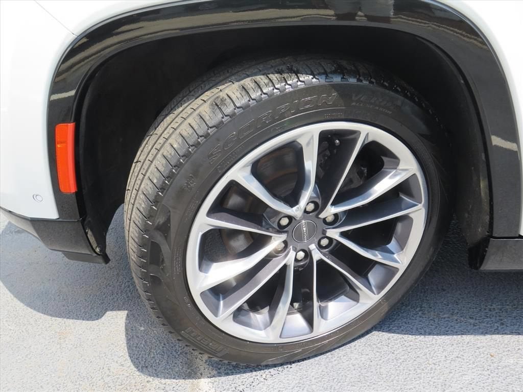 2023 Jeep Wagoneer Series III
