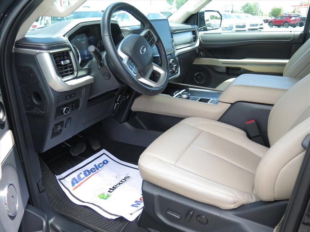 2024 Ford Expedition XLT