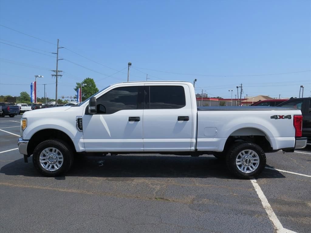 2017 Ford Super Duty F-250 SRW Lariat