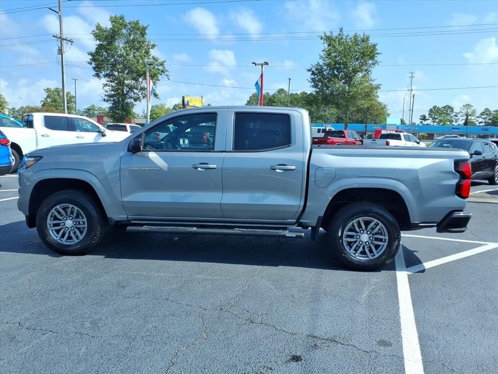 2025 Chevrolet Colorado WT/LT