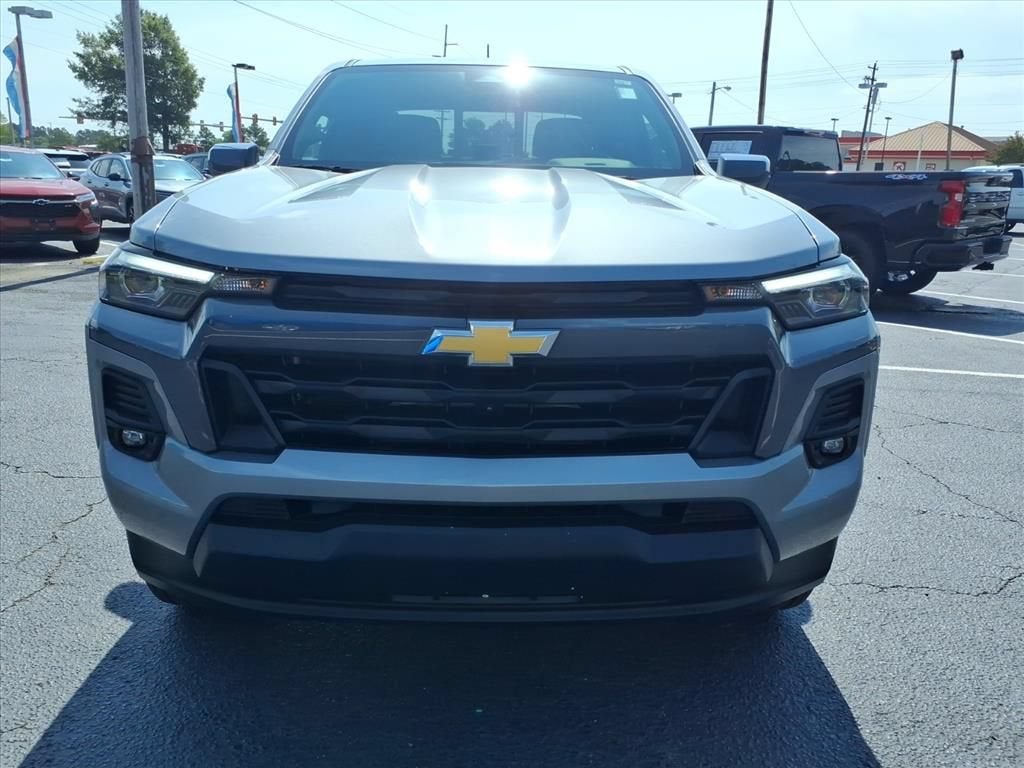 2025 Chevrolet Colorado WT/LT
