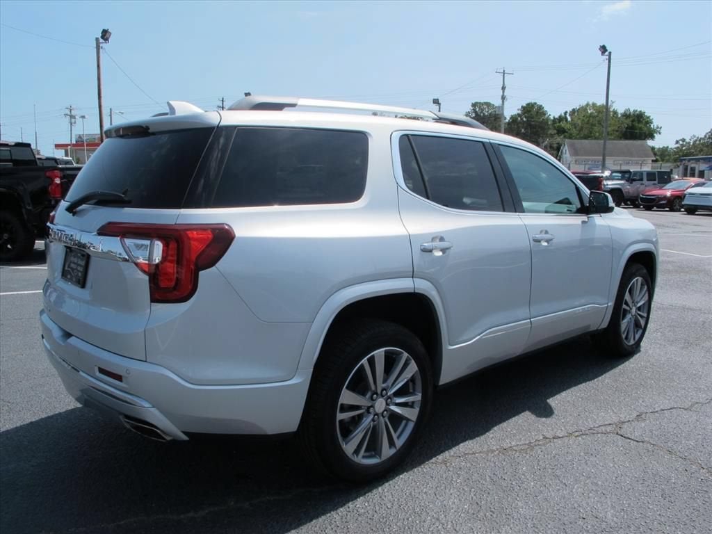 2020 GMC Acadia Denali