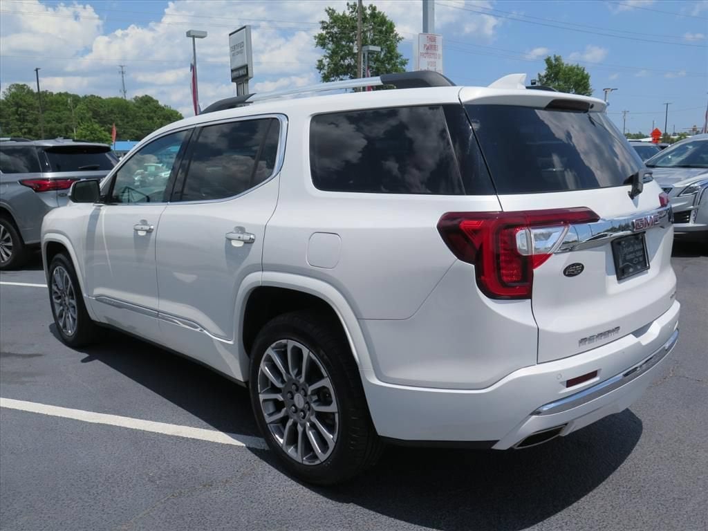 2023 GMC Acadia Denali