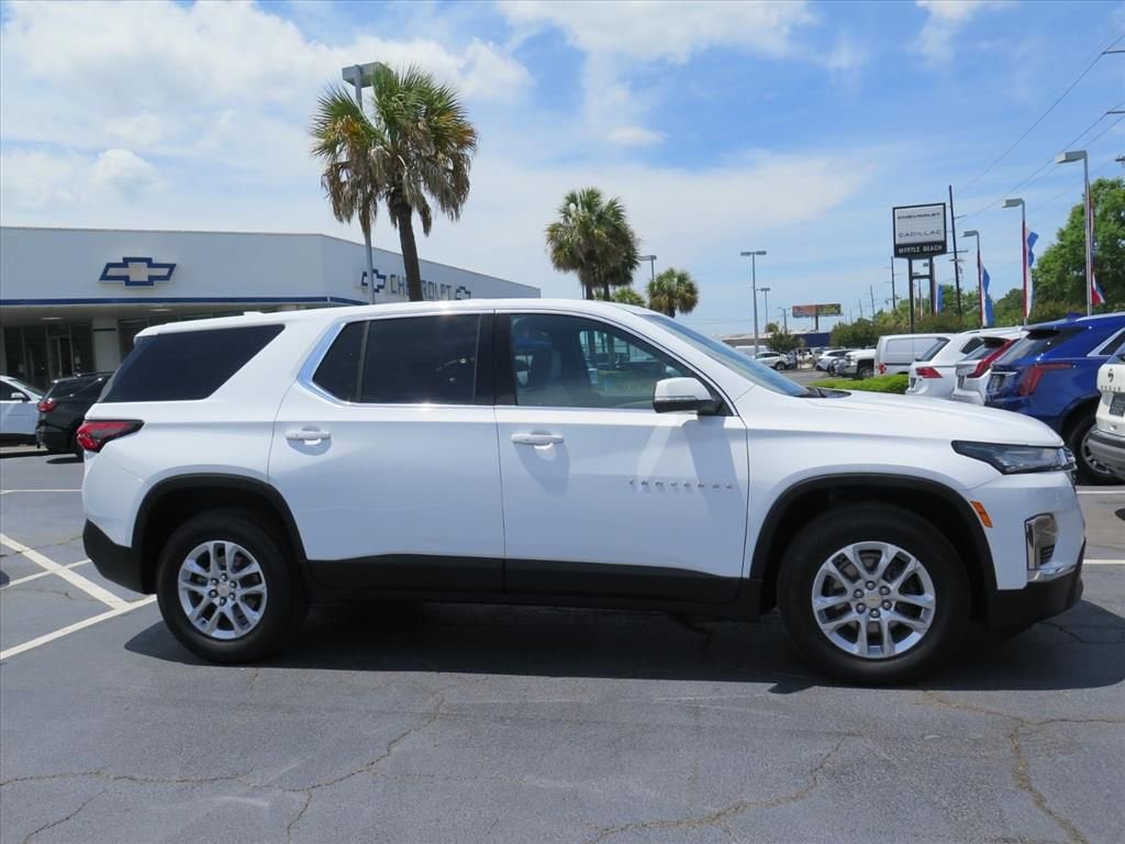 2023 Chevrolet Traverse LS