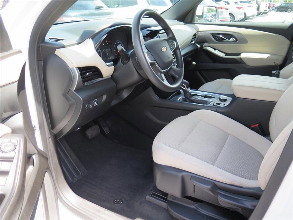 2023 Chevrolet Traverse LS