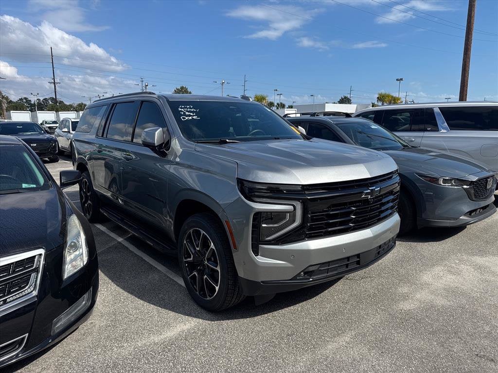 2025 Chevrolet Suburban RST