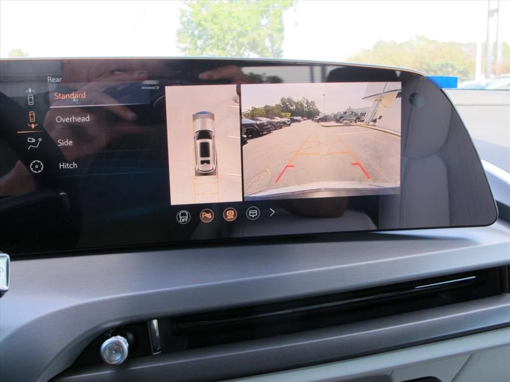 2027 Cadillac VISTIQ Luxury - Photo 19