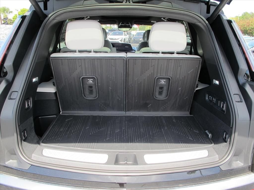 2027 Cadillac VISTIQ Luxury - Photo 25