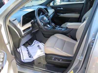 2024 Cadillac XT4 Premium Luxury