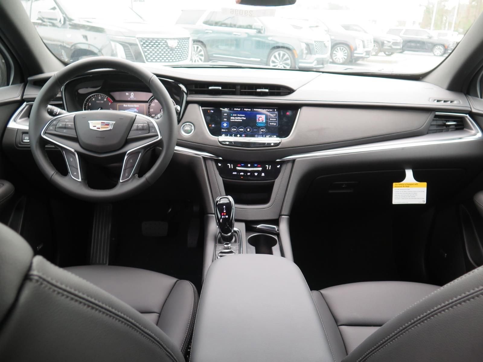 2026 Cadillac XT5 Luxury