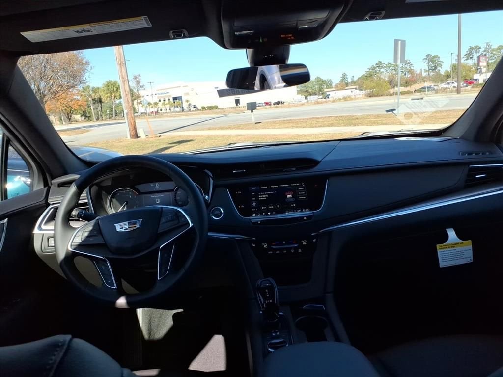 2026 Cadillac XT5 Luxury