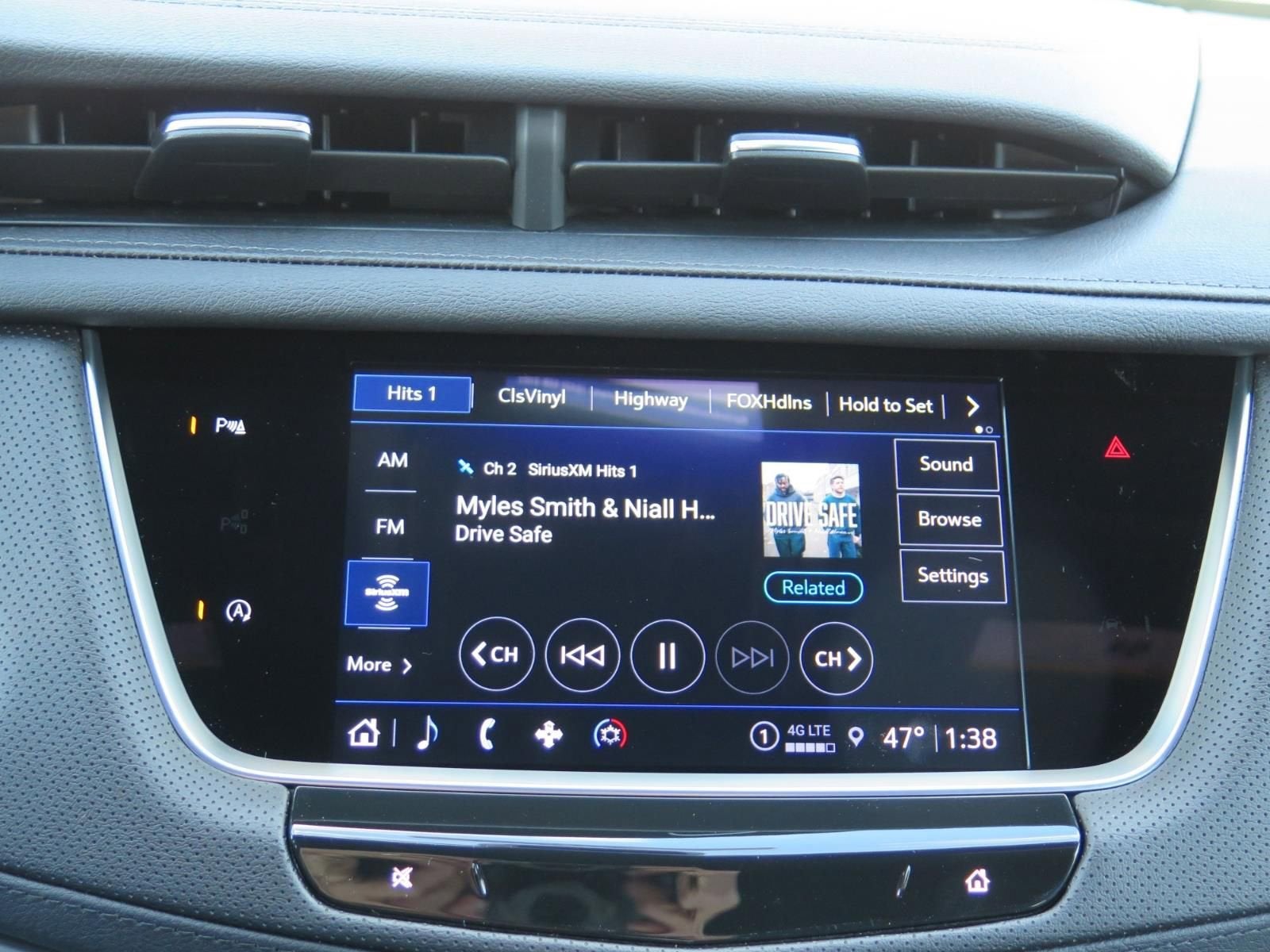 2026 Cadillac XT5 Luxury