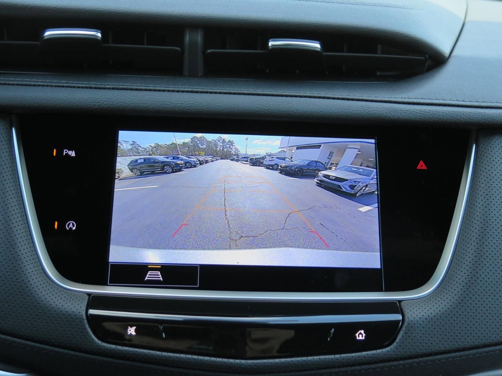 2026 Cadillac XT5 Luxury