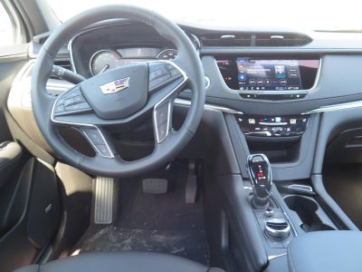 2026 Cadillac XT5 Luxury