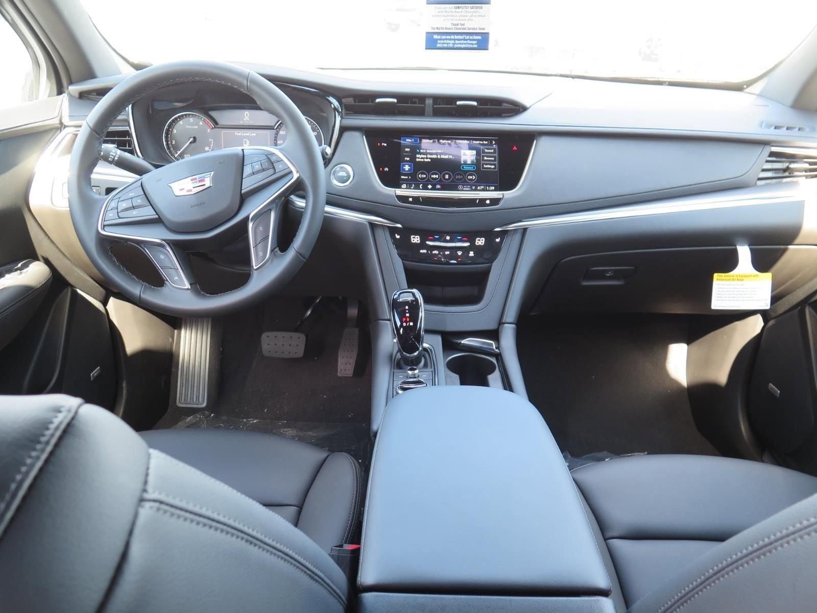 2026 Cadillac XT5 Luxury