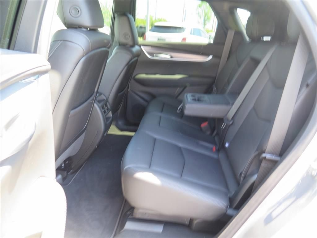 2026 Cadillac XT5 Luxury