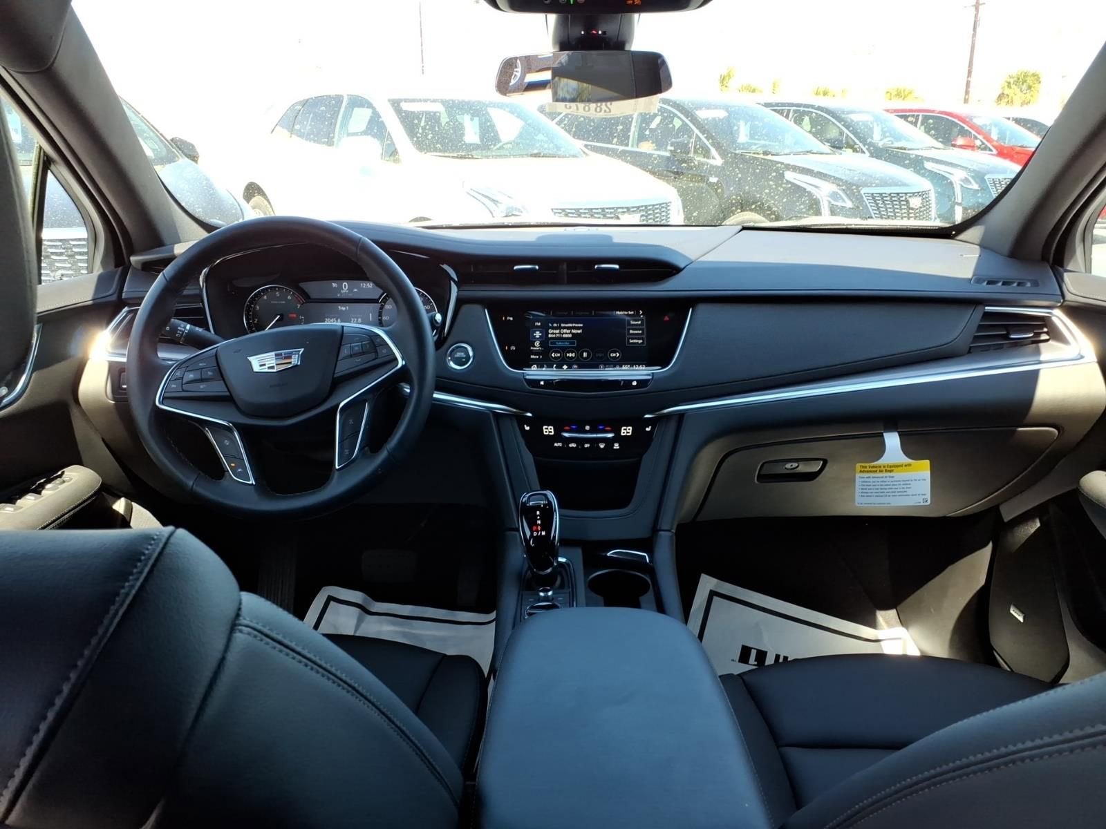 2026 Cadillac XT5 Luxury