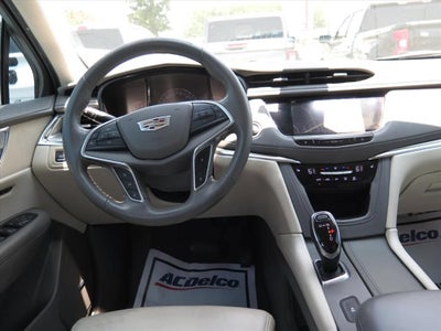 2017 Cadillac XT5 Luxury FWD