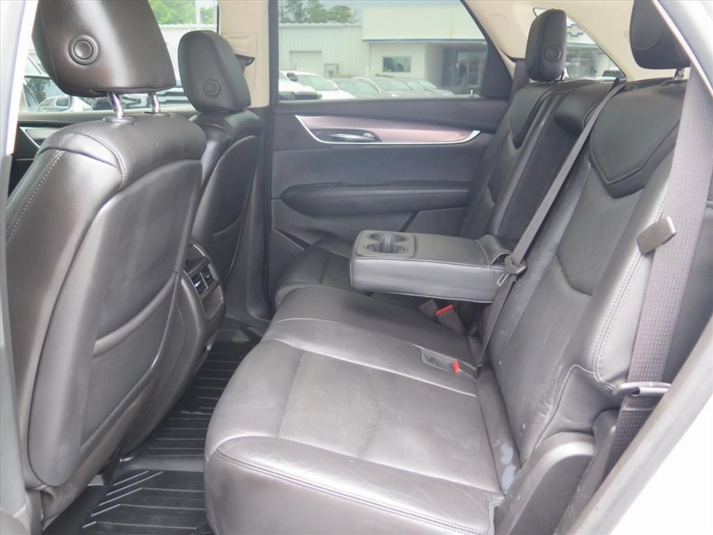 2017 Cadillac XT5 Premium Luxury FWD