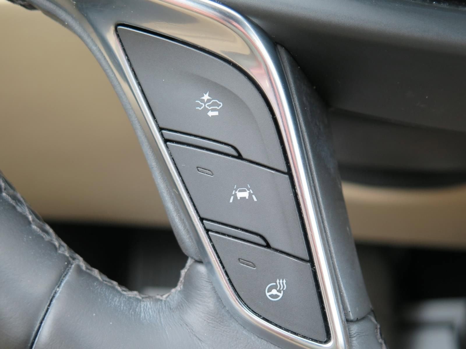 2018 Cadillac XT5 Luxury FWD