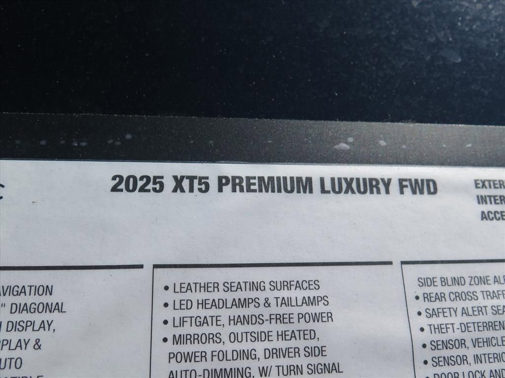 2025 Cadillac XT5 Premium Luxury