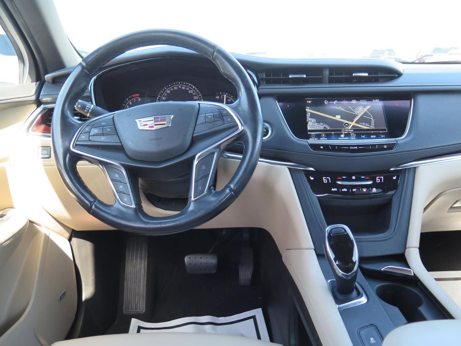 2019 Cadillac XT5 Luxury FWD