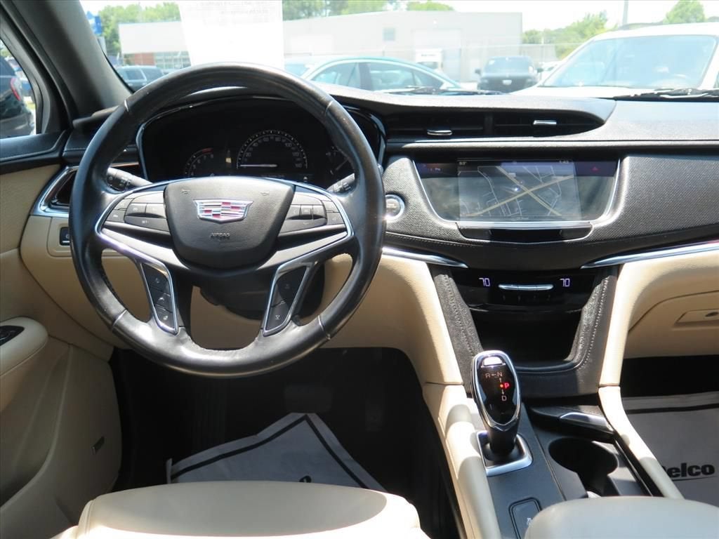 2018 Cadillac XT5 Luxury FWD