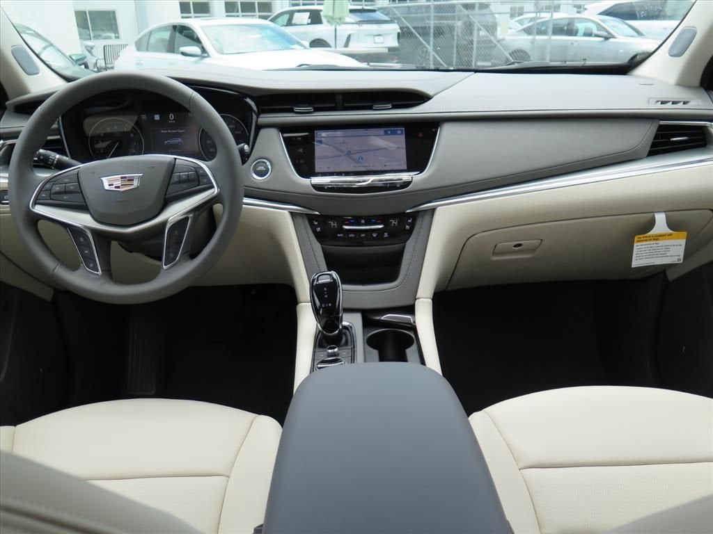 2026 Cadillac XT5 Premium Luxury