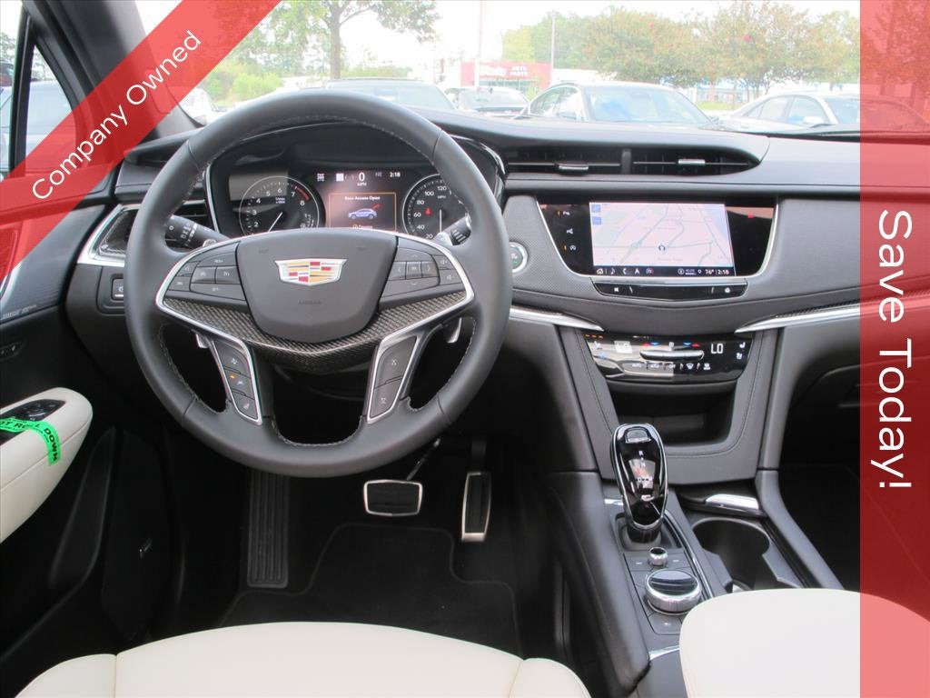 2026 Cadillac XT5 Sport