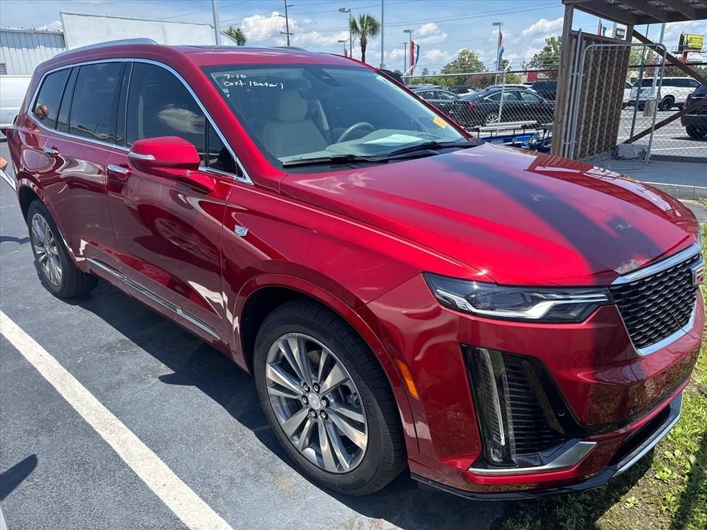 2025 Cadillac XT6 Premium Luxury