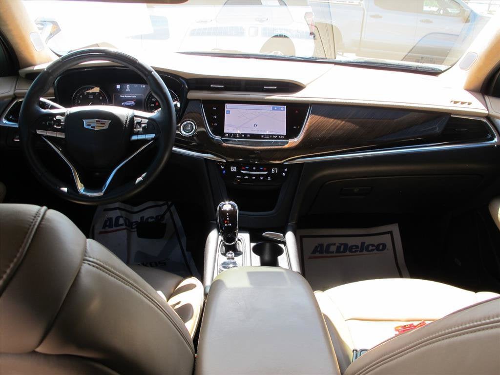 2023 Cadillac XT6 FWD Premium Luxury