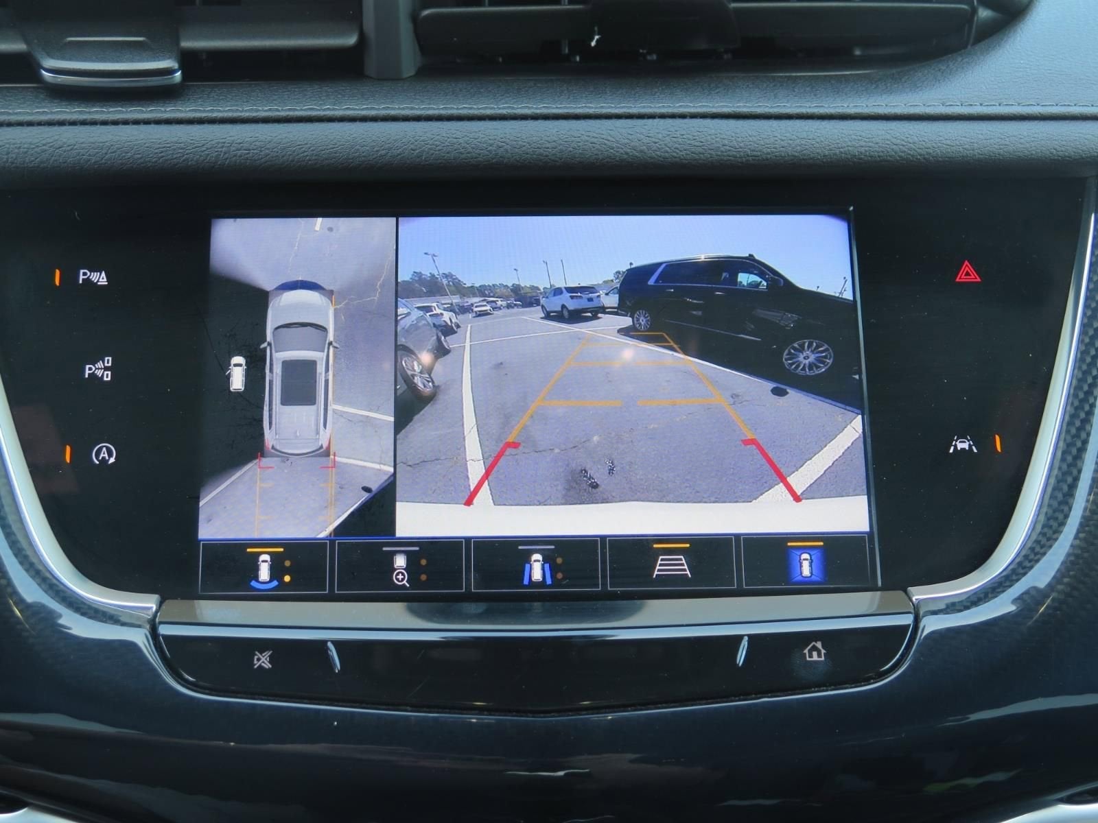 2024 Cadillac XT6 Sport