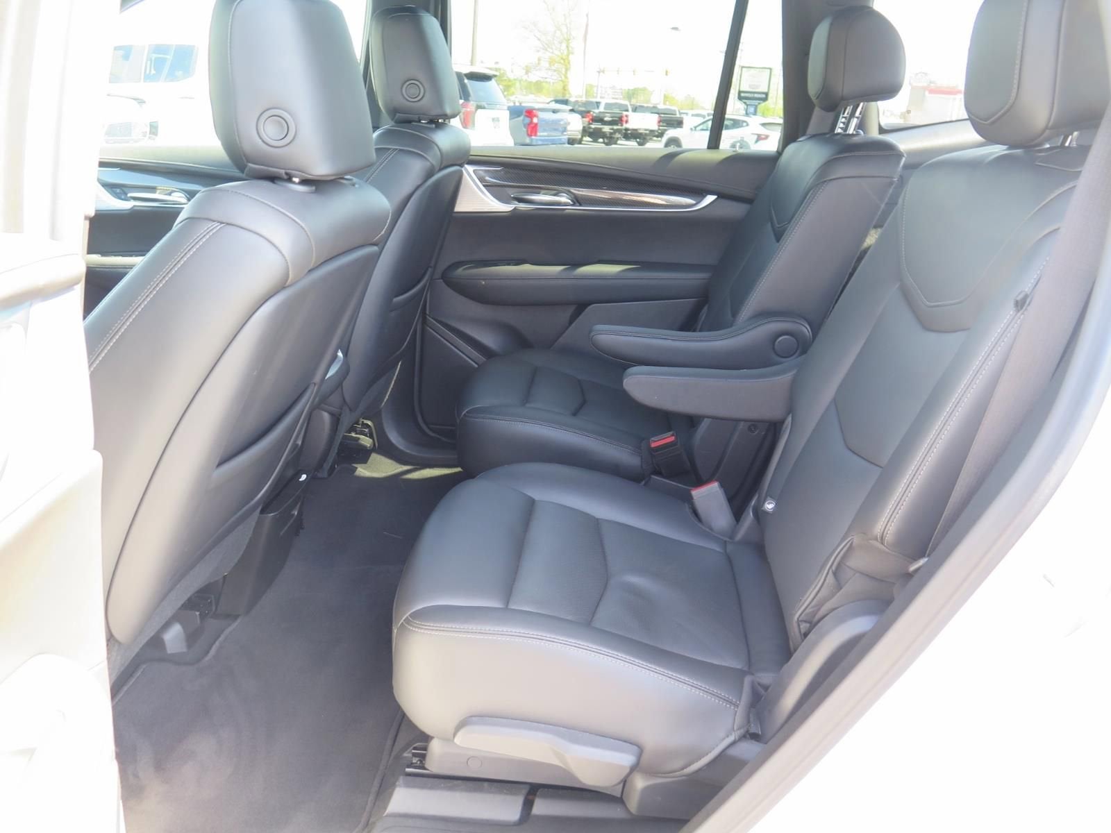 2024 Cadillac XT6 Sport