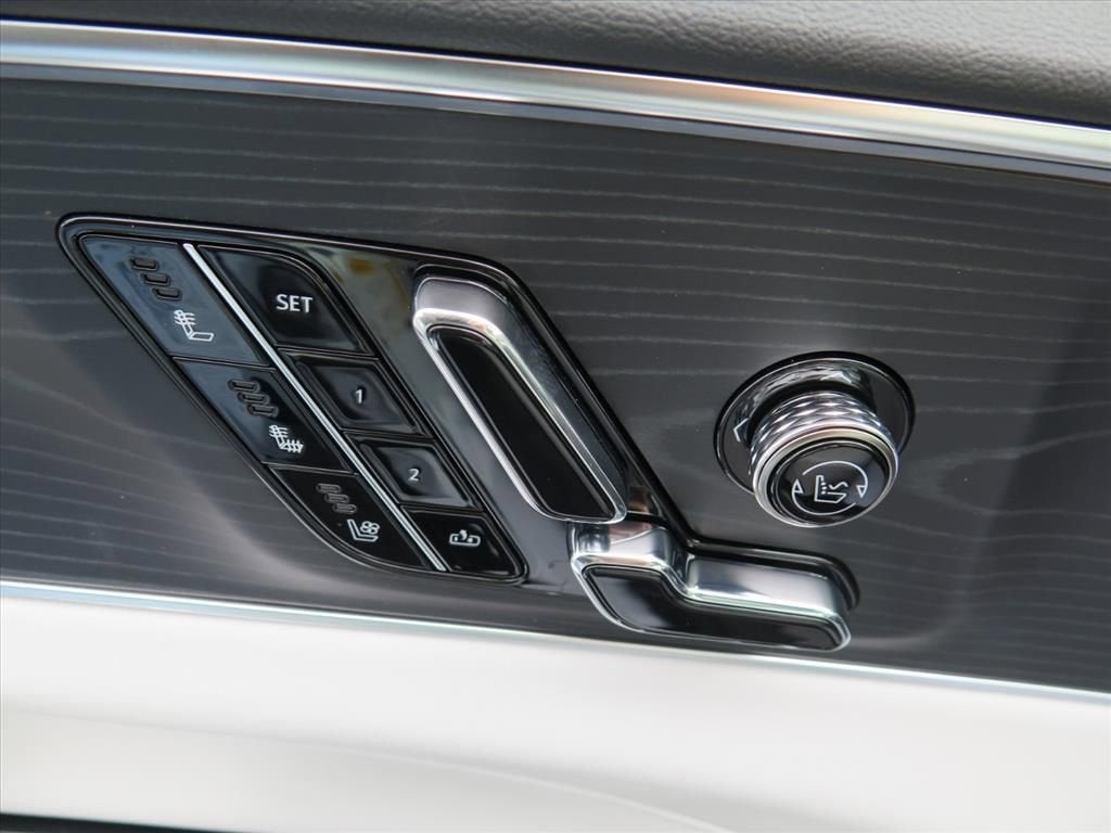 2026 Cadillac LYRIQ Premium Luxury