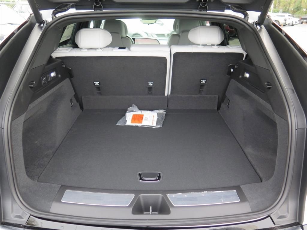 2026 Cadillac LYRIQ Premium Luxury