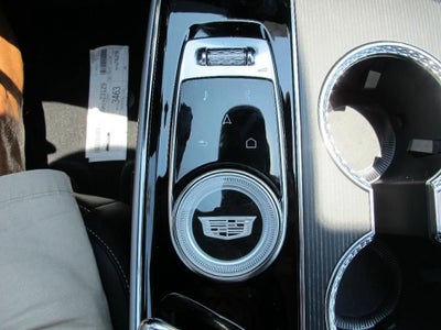 2025 Cadillac LYRIQ Luxury 2