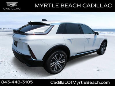 2025 Cadillac LYRIQ Luxury 2