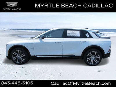 2025 Cadillac LYRIQ Luxury 2