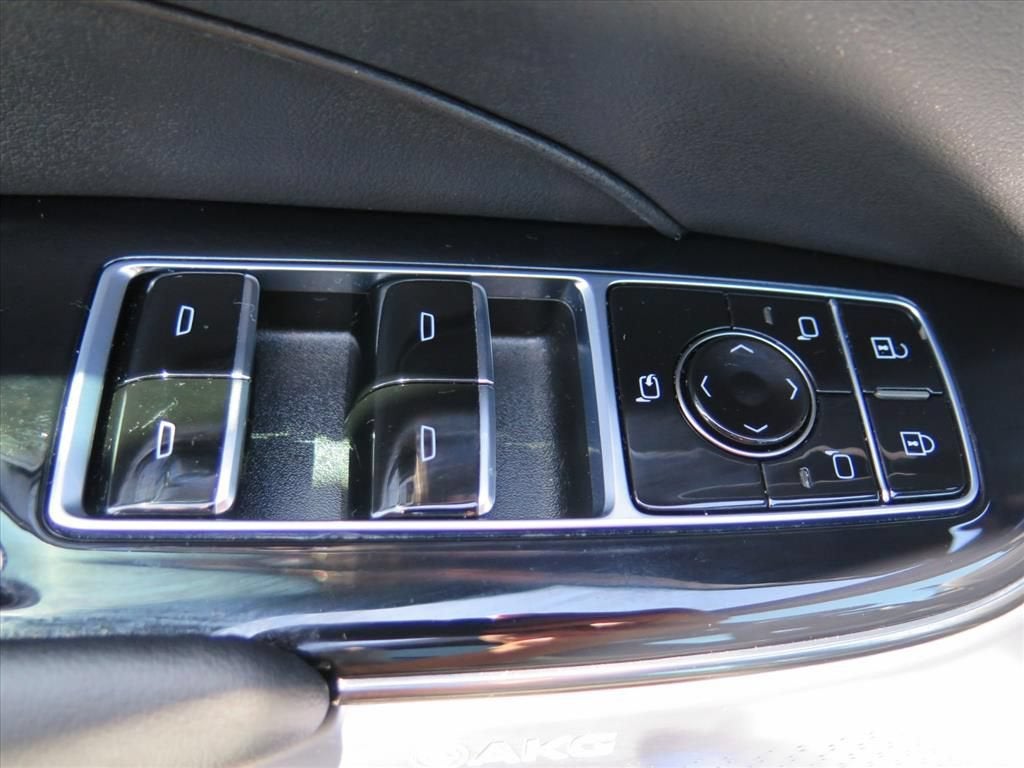 2024 Cadillac LYRIQ Sport 2