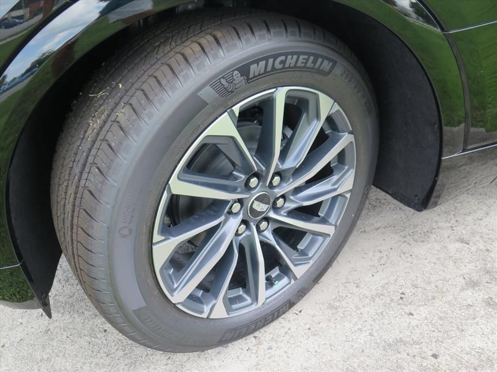 2026 Cadillac LYRIQ Premium Sport