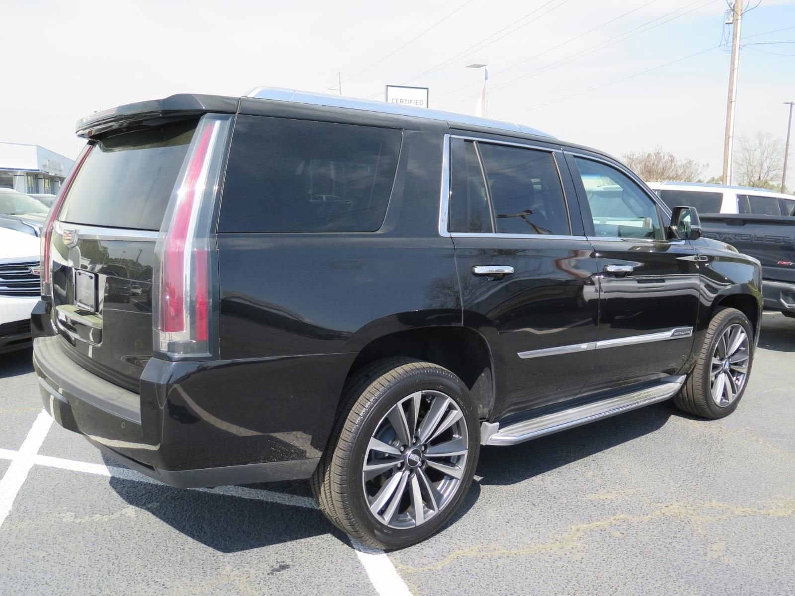2016 Cadillac Escalade Luxury Collection