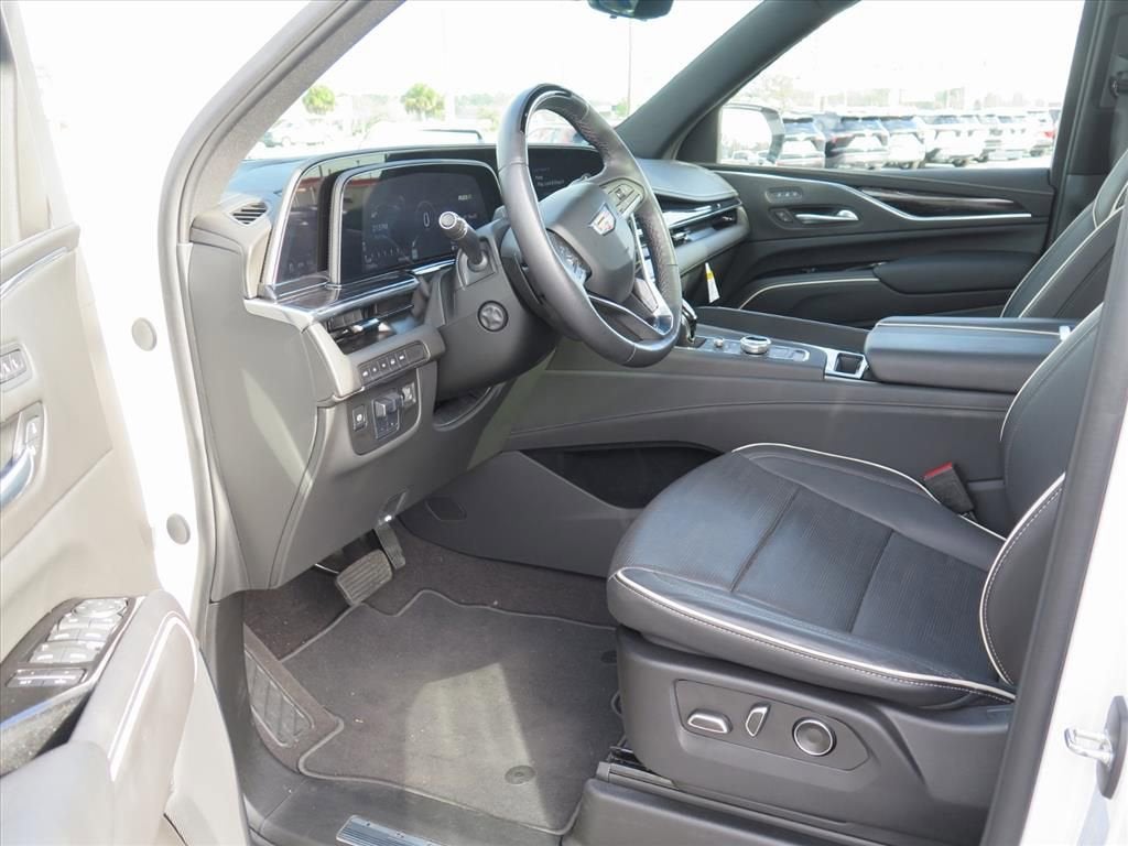 2024 Cadillac Escalade Sport