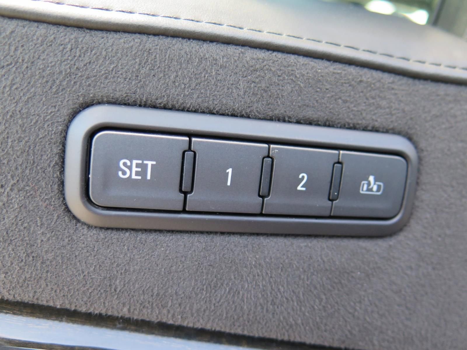 2018 Cadillac Escalade ESV Platinum