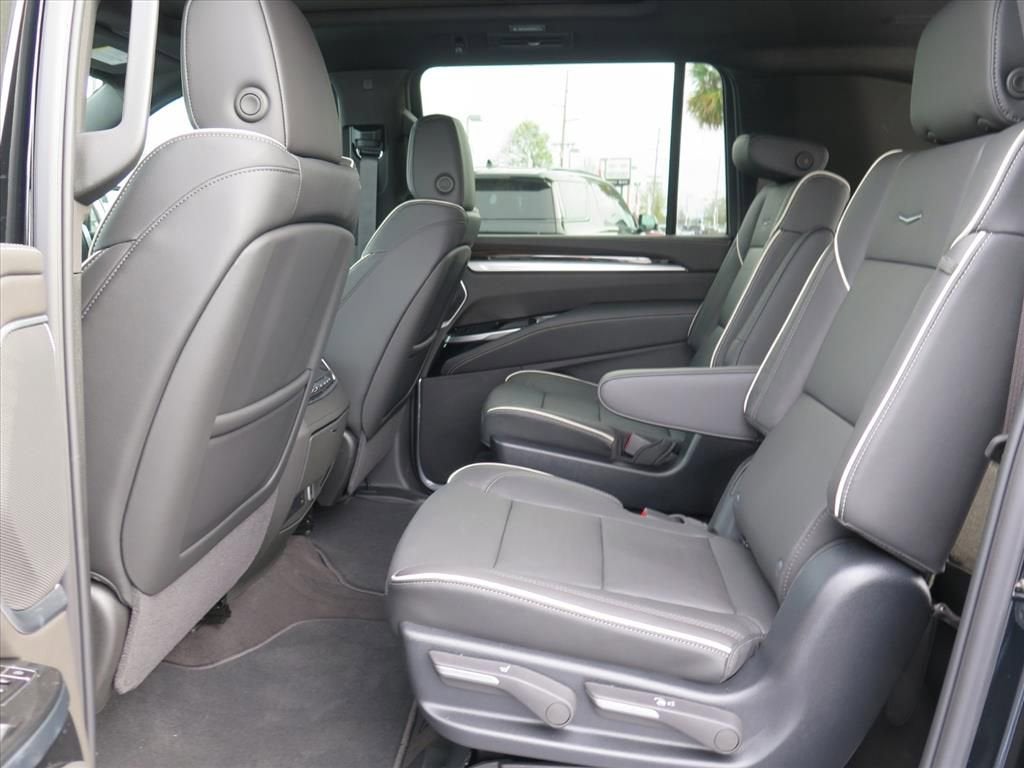 2026 Cadillac Escalade ESV Luxury