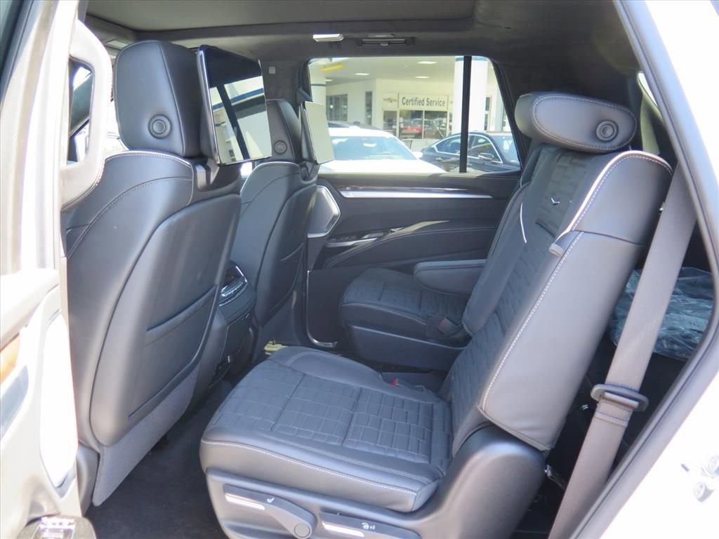 2026 Cadillac Escalade Platinum Luxury
