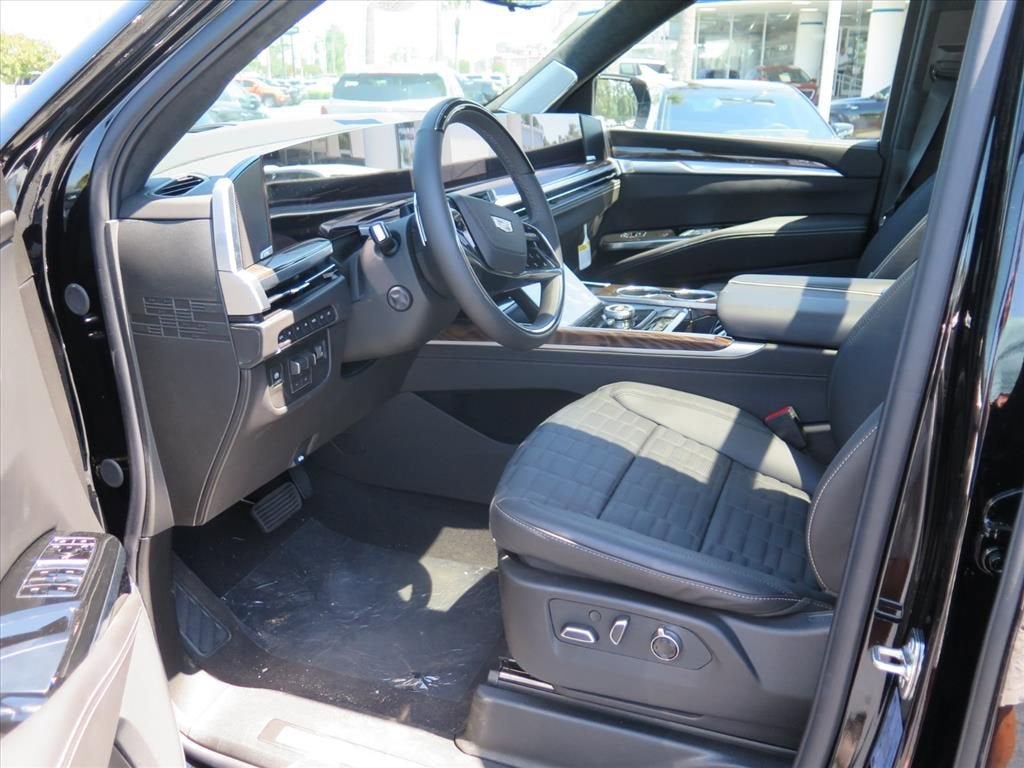 2026 Cadillac Escalade Platinum Luxury