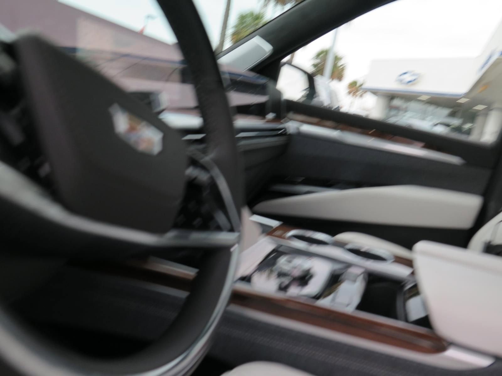 2026 Cadillac Escalade Platinum Luxury