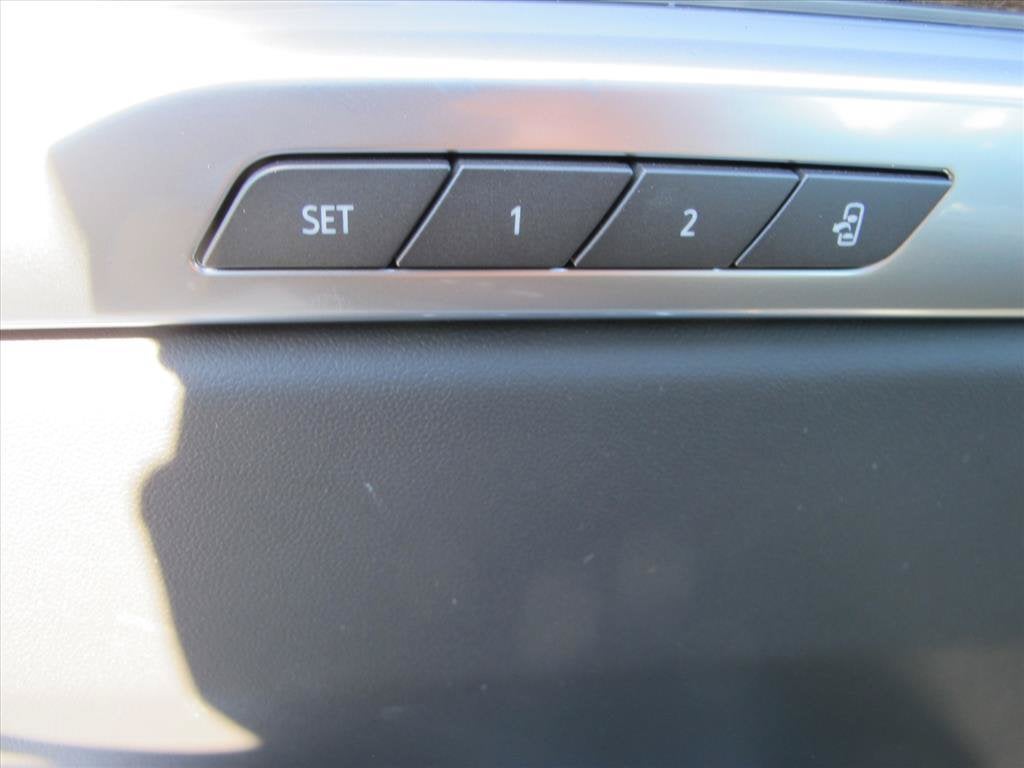 2027 Cadillac Escalade 4WD Platinum Sport
