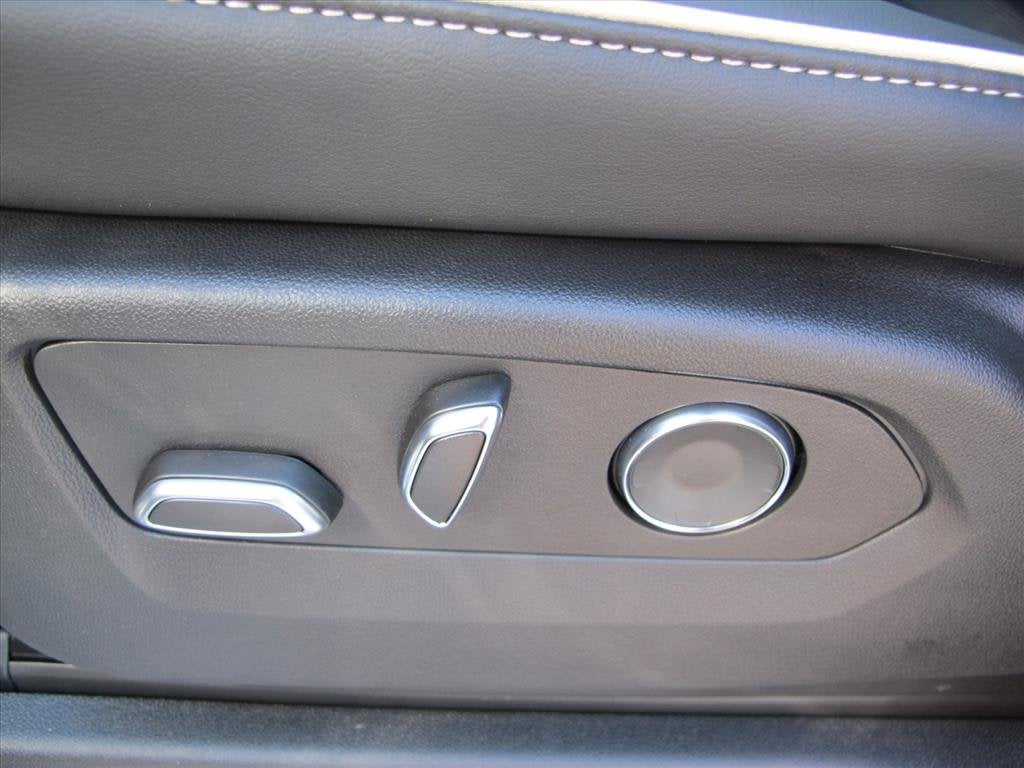 2027 Cadillac Escalade ESV 4WD Luxury