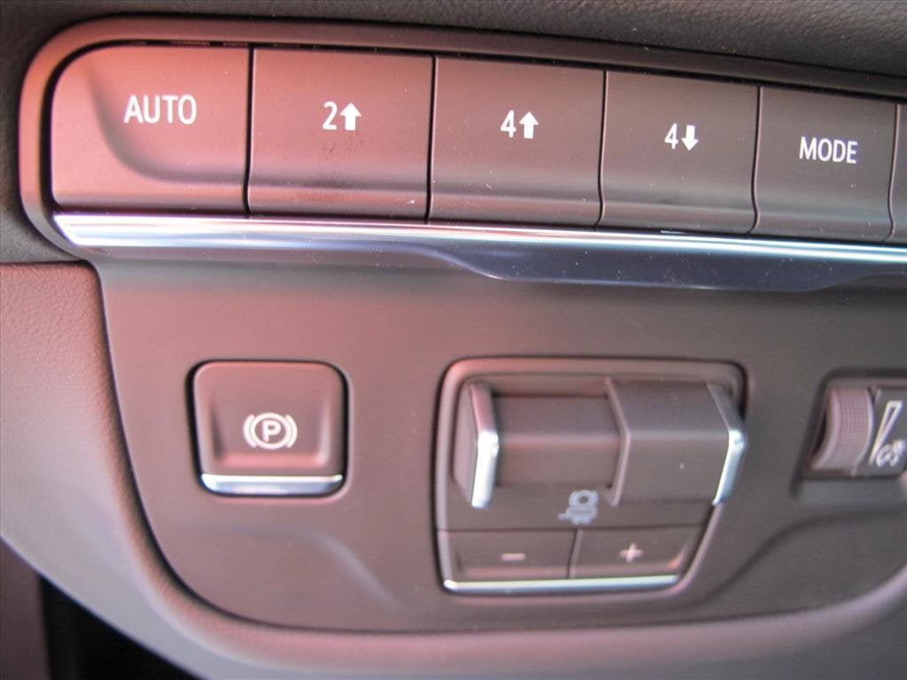 2027 Cadillac Escalade ESV 4WD Luxury